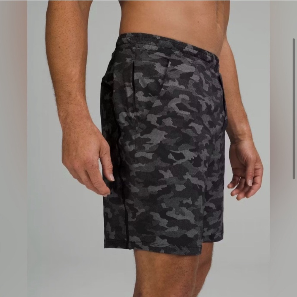 Lululemon Pace Breaker Camo Shorts - Picture 3 of 8